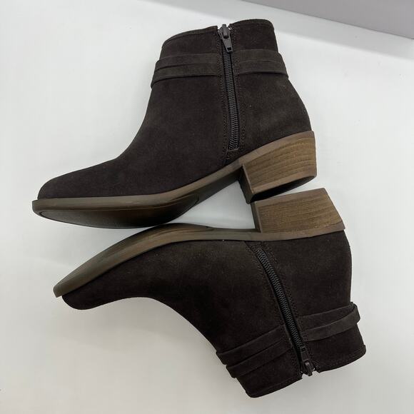 Isaac Mizrahi Live! Leather Boot Womens 7M Brown Boots Heel Side Zip - Picture 8 of 12